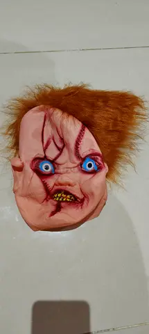 Scary horror face mask with synthetic hair -