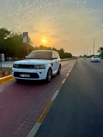 Full service light use lady drive Land Rover Range Rover HSE 2011 GCC Specs
