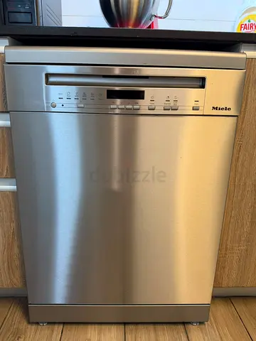 Miele dishwasher G7110SC 3 racks With AutoDos