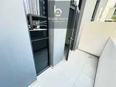 Beautiful Studio on Ground Floor with Balcony Gym Pool Parking