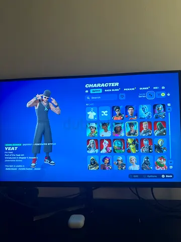 FORTNITE ACCOUNT FOR SALE (48 skins, 3 kicks)