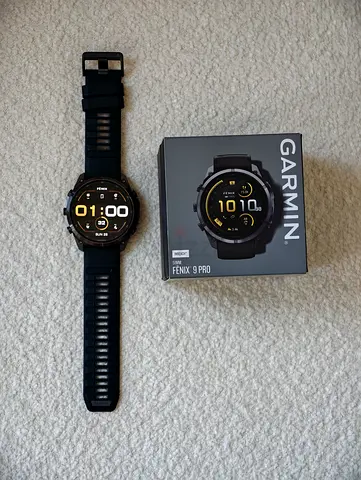 UNDER WARRANTY 1YEAR
BRAND NEW NEVER USED
Garmin Fenix 9 Pro 51mm
GPS Smartwatch - Black With
Box)