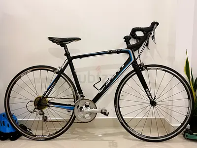 Giant TCR Road Bike – M/L Size | Shimano Tiagra  Giant TCR road/race bike in M/L size, ideal for som