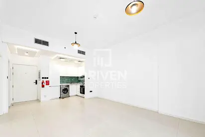 Furnished | Ready to Move in | High Floor