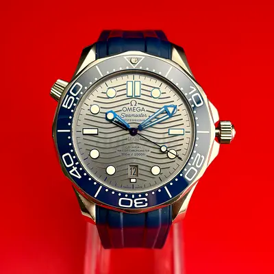 Omega Seamaster Diver 300M | 42mm | Box & Cards (2019) — Very Good Condition