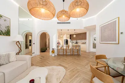 Exclusive | Fully Upgraded | Full Sea View