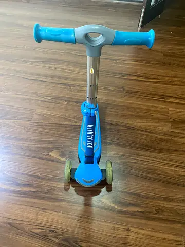 Kids scooter
