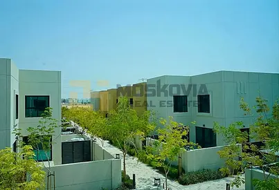 Eco-Friendly 3 BHK Townhouse in Sustainable City – Embrace Green Living!