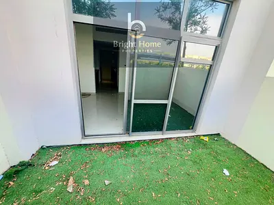 Beautiful Studio on Ground Floor Private Garden Area