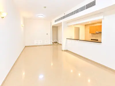 Spacious 2-Bedroom | Mid Floor | Balcony
