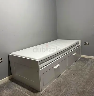 IKEA Brimness Daybed With 2 Mattress and storage drawers 10/10 conditions