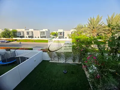 ARABELLA PREMIUM 4 BR + MAID TOWNHOUSE || GATED COMMUNITY || READY TO MOVE IN || NEAR TO ENTERANCE