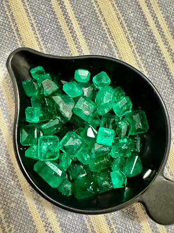 Natural Emerald Lot 27.08ct