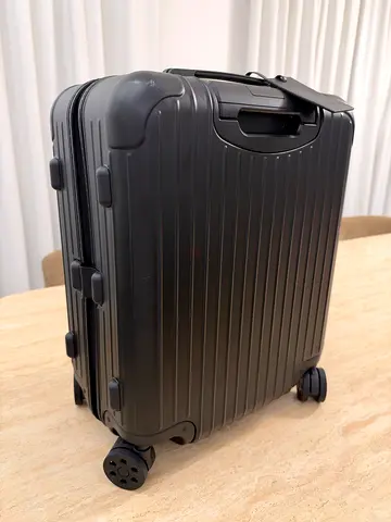 Rimowa carry-on roller luggage with spinner wheels (Matt Black)