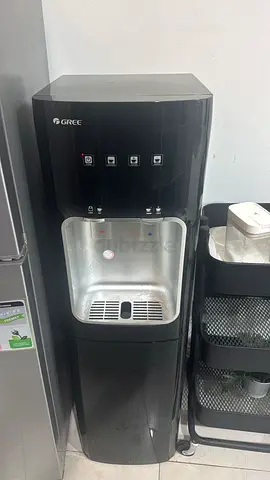 Free freestanding water dispenser - black, good working condition Hot and Cold