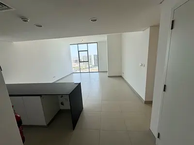 SPACIOUS LAYOUT-BRIGHT & ELEGANT 2 BEDROOM-READY TO MOVE