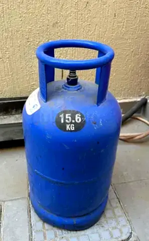 15.6 kg Blue Gas Cylinder (Refillable) - Good Condition