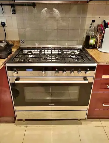 Siemens Brand IQ500 Top Gas Oven Electric Cooker 5 Burner