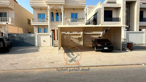 فيلا واسعه 5 غرف ماستر تشطيبات سوبر ديلوكس مع حوش وغرفة خادمه وصالتين ومجلس واستور للتخزين بسعر مميز