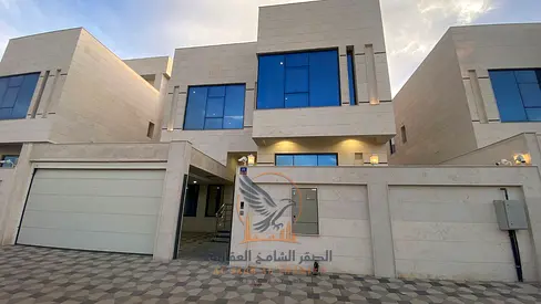فيلا تجارية فاخرة أول ساكن للإيجار السنوي ست غرف ماستر ومجلس وصالة وغرفة خادمة بأنظمة إلكترونية وكاميرات مراقبة وجاهزة للتشغيل الفوري