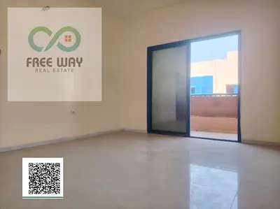 📍 خلف مستشفى ثومبي ✨ شقة واسعة ومميزة تتكون من: غرفتين وصالة بلكونة 2 حمام مساحة كبيرة