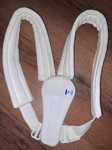 White Clavicle Support Brace (XL) – Excellent Condition lightweight sling straps