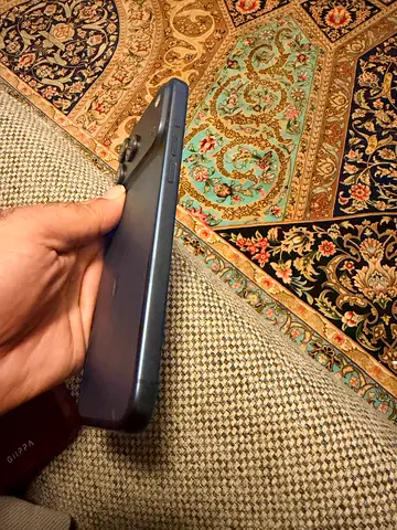 17 pro max with apple care