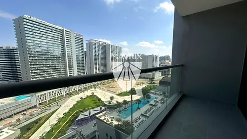 Canal View Studio | High Floor | Multiple Cheques