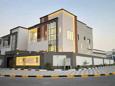 Corner plot (two-street frontage) | 4 master bedrooms | Exceptional design and prime location | Inc