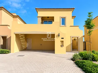 3 BALCONIES | SINGLE ROW | LARGE PRIVATE PLOT