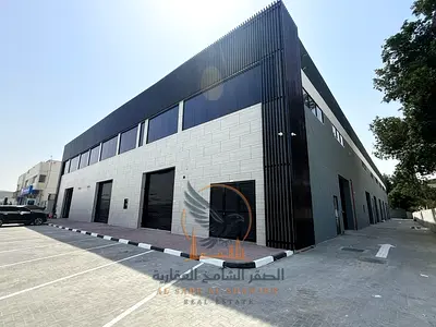 مستودع أول ساكن للإيجار في الجرف الصناعية 1 بميزانين وكهرباء 30 KW