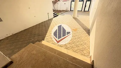Hot Deal Duplex Villa Near Oasis School Al Ain