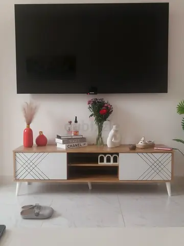 Tv table