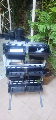 Vertical 8-Tier Plastic Plant Stand / Vertical Garden Rack