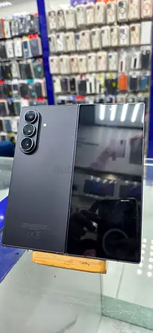 Used Samsung Galaxy Z Fold 7 folding screen) - good condition
