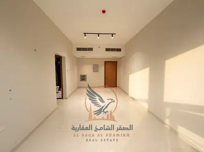 2 Bedrooms + Living Room (Second Occupancy) | Balcony | Built-in Wardrobes | Gym | Free Maintenance
