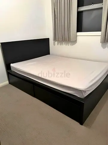Ikea malm queen bed with ikea mattress like new 160*200