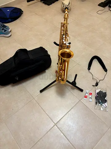 Trevor James “The Horn” Alto Saxophone (Gold Lacquer) with Case, Stand, Mouthpiece and Accessories