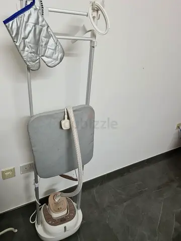 Black + Decker Standing Garment Steamer with Ironing Board - Good Working Condition