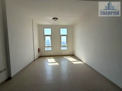 Bright Studio | Silicon Gates 4 | Downtown View