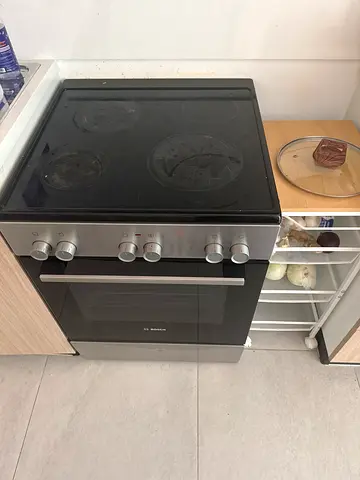 Bosch electric cooker with oven - used, good condition