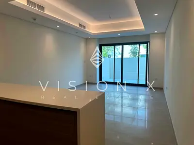 Spacious Townhouse | Ready to Move | Solar Included