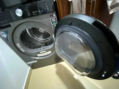 Clothes Dryer Hisense 8kg Heat Pump Dryer (DH3S802BT2) with 15 programs, Auto Dry,