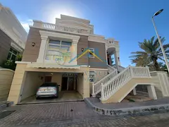 STAND ALONE 4BR+MAIDROOM WITH PRIVATE GARDEN PARKING ! VACANT