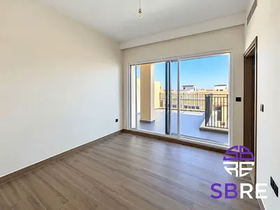 Spacious 4BR Townhouse | Unfurnished