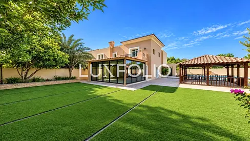Corner Plot | Private Pool | Vacant Now