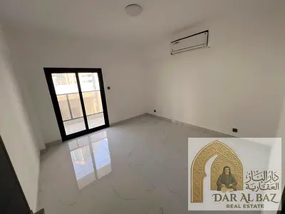 3 غرف اول ساكن بالمجاز 2 على شارع الوحده مباشرة 2 حمام تشطيبات فاخره بالقرب من سيتي سنتر بالقرب من شارع جمال عبد الناصر السعر 50 الف درهم سنويا