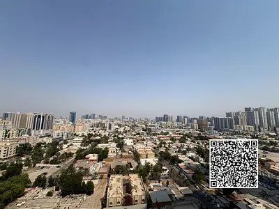 شقة واسعة (غرفة نوم وصالة) للإيجار في ACR – إطلالة على المدينة