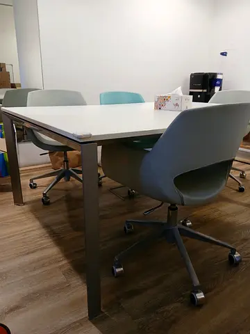 White Office Meeting Table with 4 Modern Swivel Chairs
