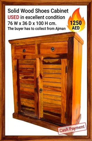 Solid wood shoes cabinet